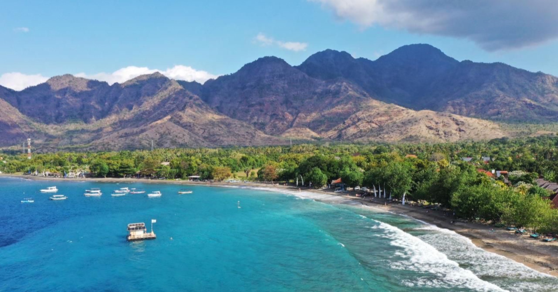 Pantai Pemuteran (Sumber gambar: Wonderful Kemenparekraf Pantai Pemuteran (Sumber gambar: Wonderful Kemenparekraf