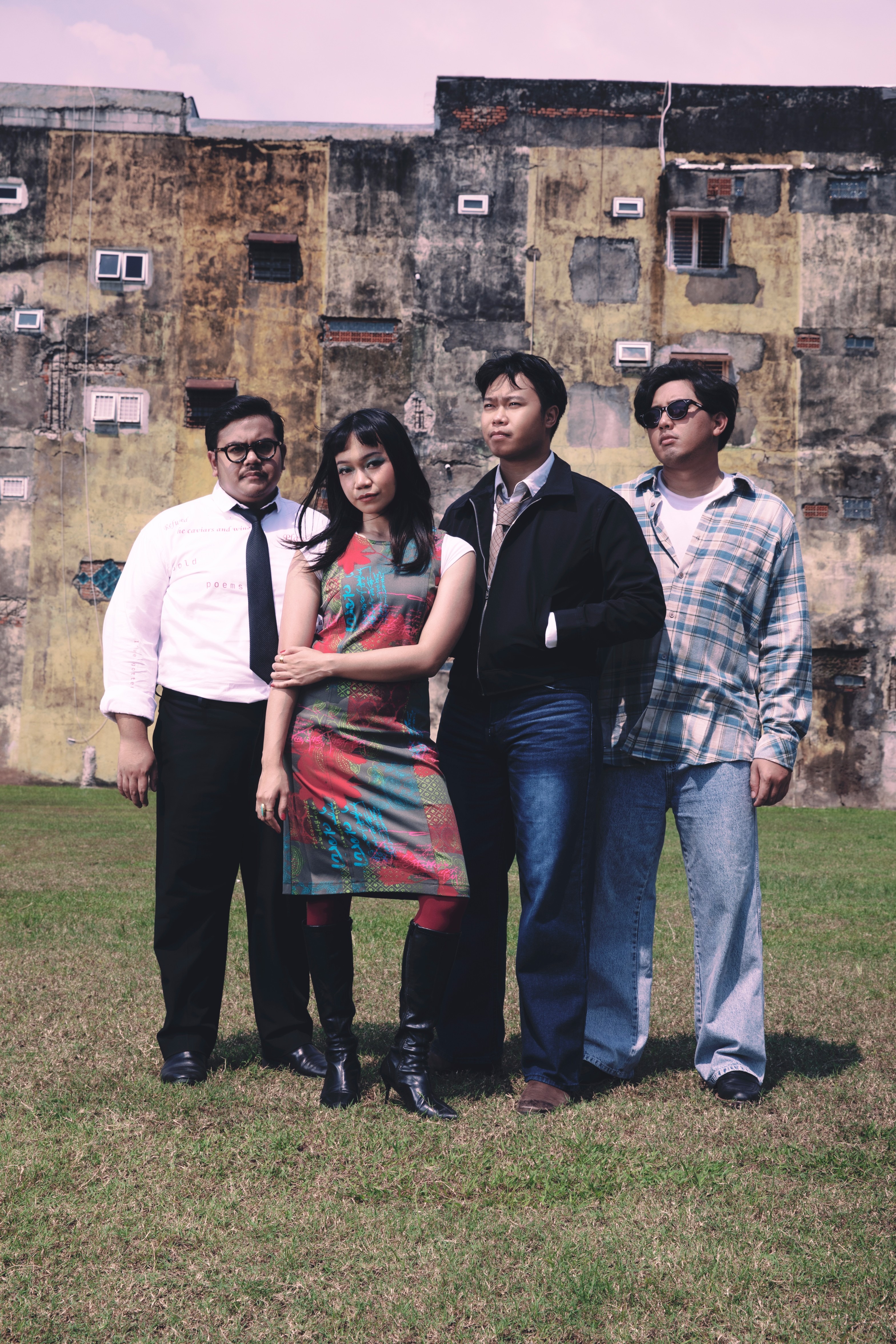 Reality Club. (Sumber gambar: Sun Eater)