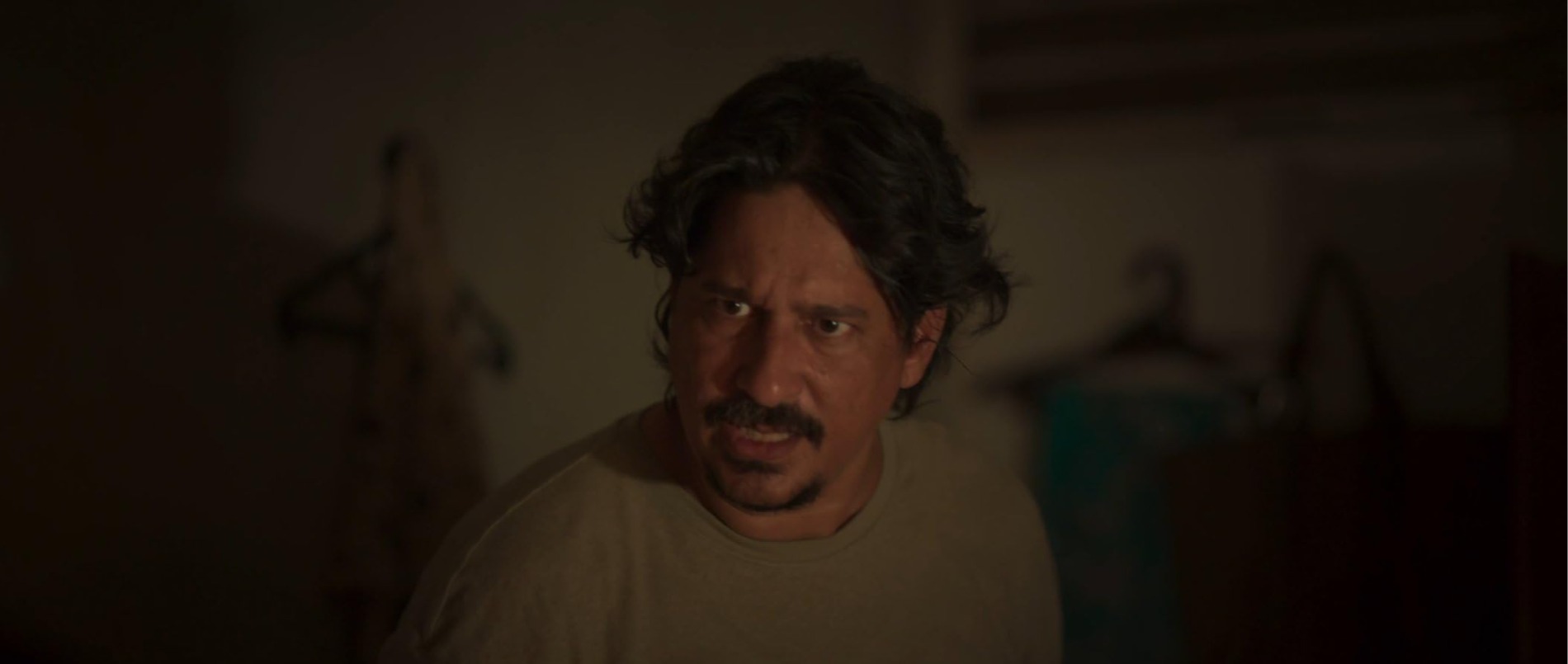 Review Film Andai Ibu Tidak Menikah dengan Ayah: Melodrama dengan Isu Fatherless Review Film Andai Ibu Tidak Menikah dengan Ayah: Melodrama dengan Isu Fatherless