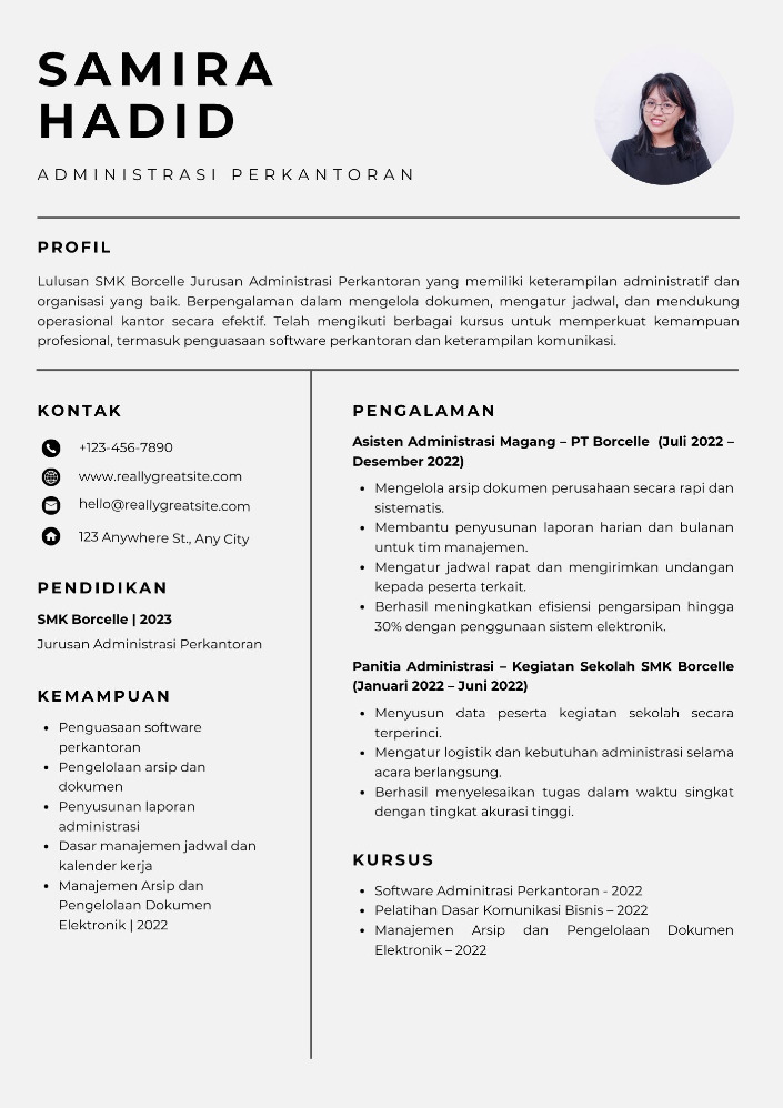 Contoh CV yang rapi dan jelas (Sumber: Canva)