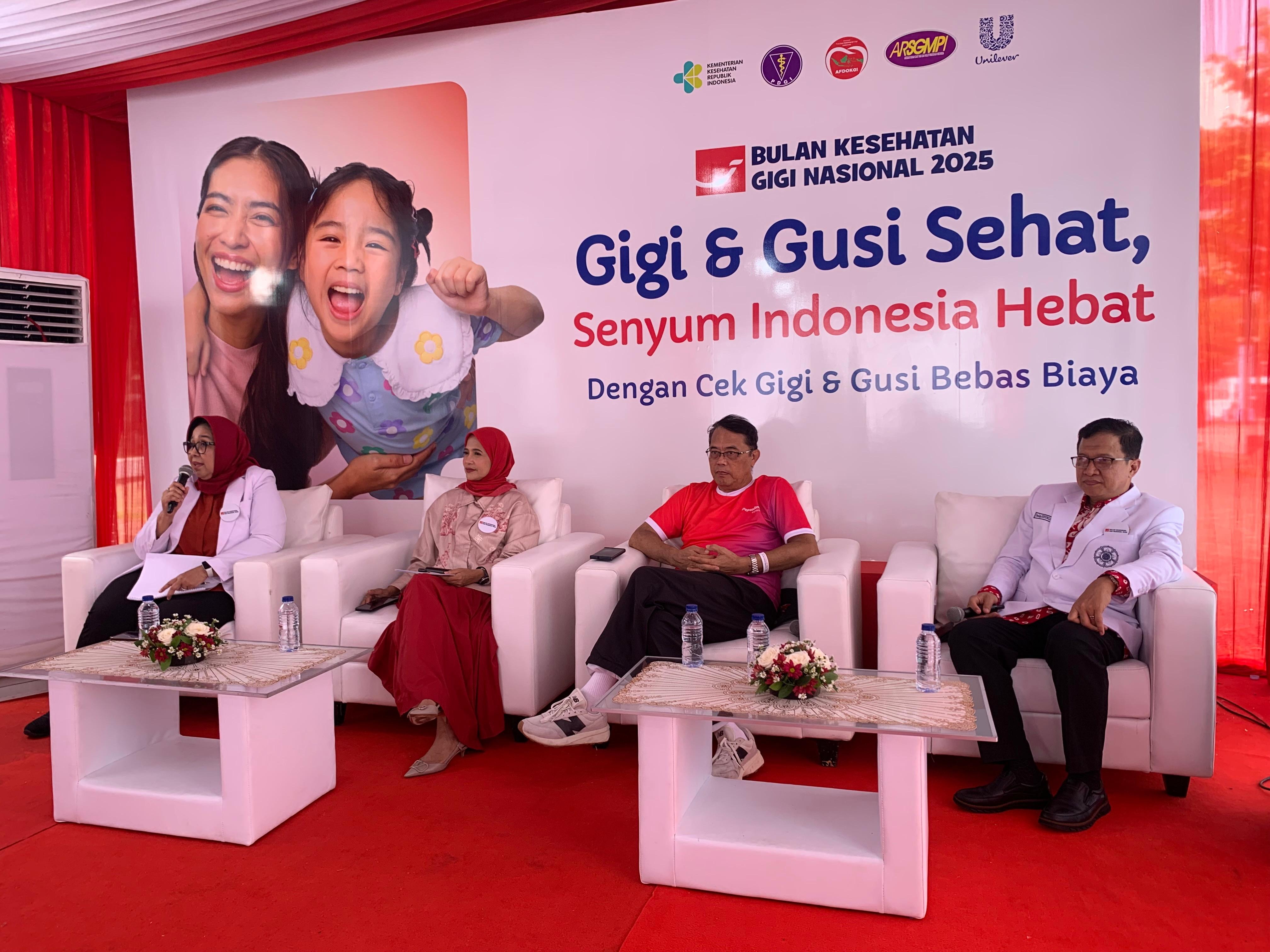 dalam acara konferensi pers peluncuran Bulan Kesehatan Gigi Nasional di Plaza Timur GBK Senayan Jakarta, Minggu (21/9/2025). dalam acara konferensi pers peluncuran Bulan Kesehatan Gigi Nasional di Plaza Timur GBK Senayan Jakarta, Minggu (21/9/2025).