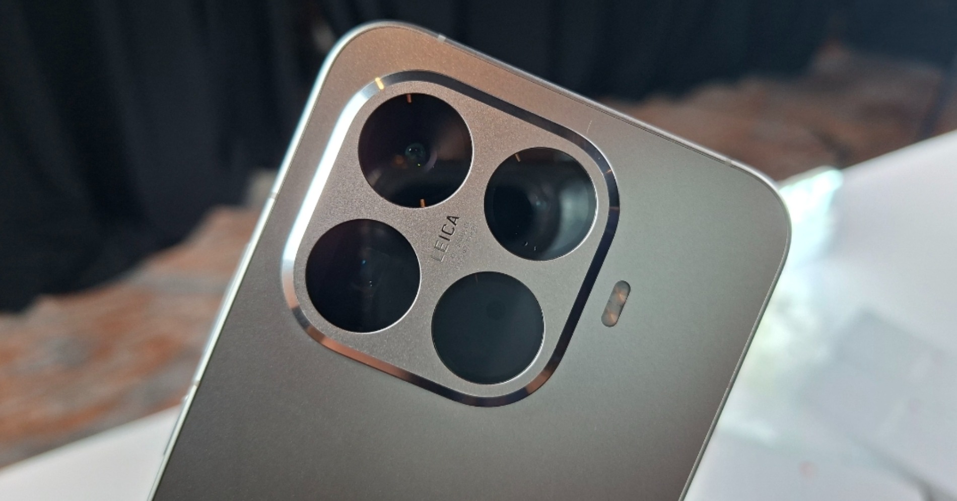 Xiaomi 15T Pro. (Sumber gambar: Desyinta Nuraini/Hypeabis.id) Xiaomi 15T Pro. (Sumber gambar: Desyinta Nuraini/Hypeabis.id)
