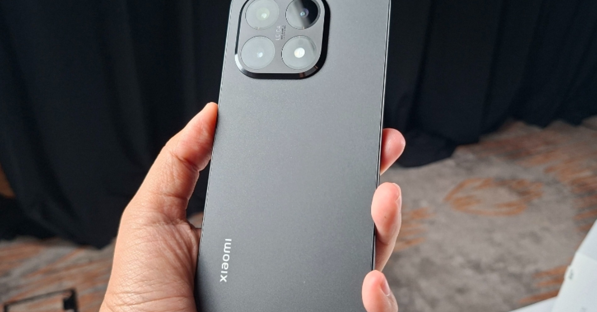 Xiaomi 15T. (Sumber gambar: Desyinta Nuraini/Hypeabis.id) Xiaomi 15T. (Sumber gambar: Desyinta Nuraini/Hypeabis.id)