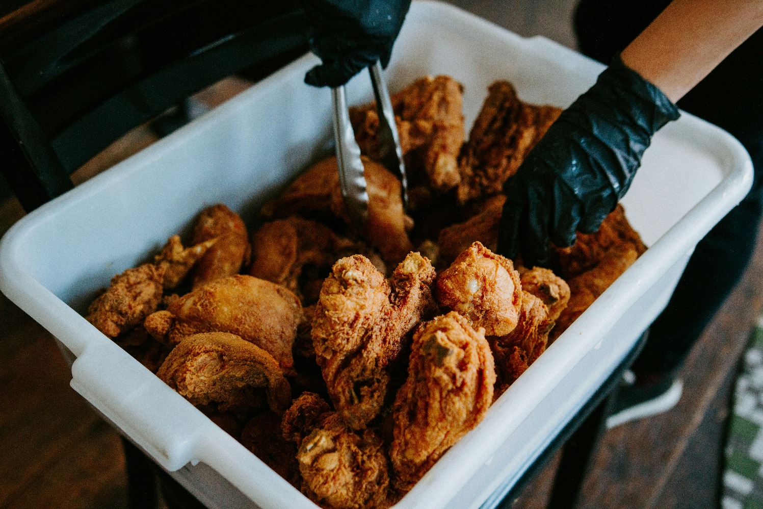 Ayam goreng (Sumber gambar: Unsplash/Gabe Pierce)