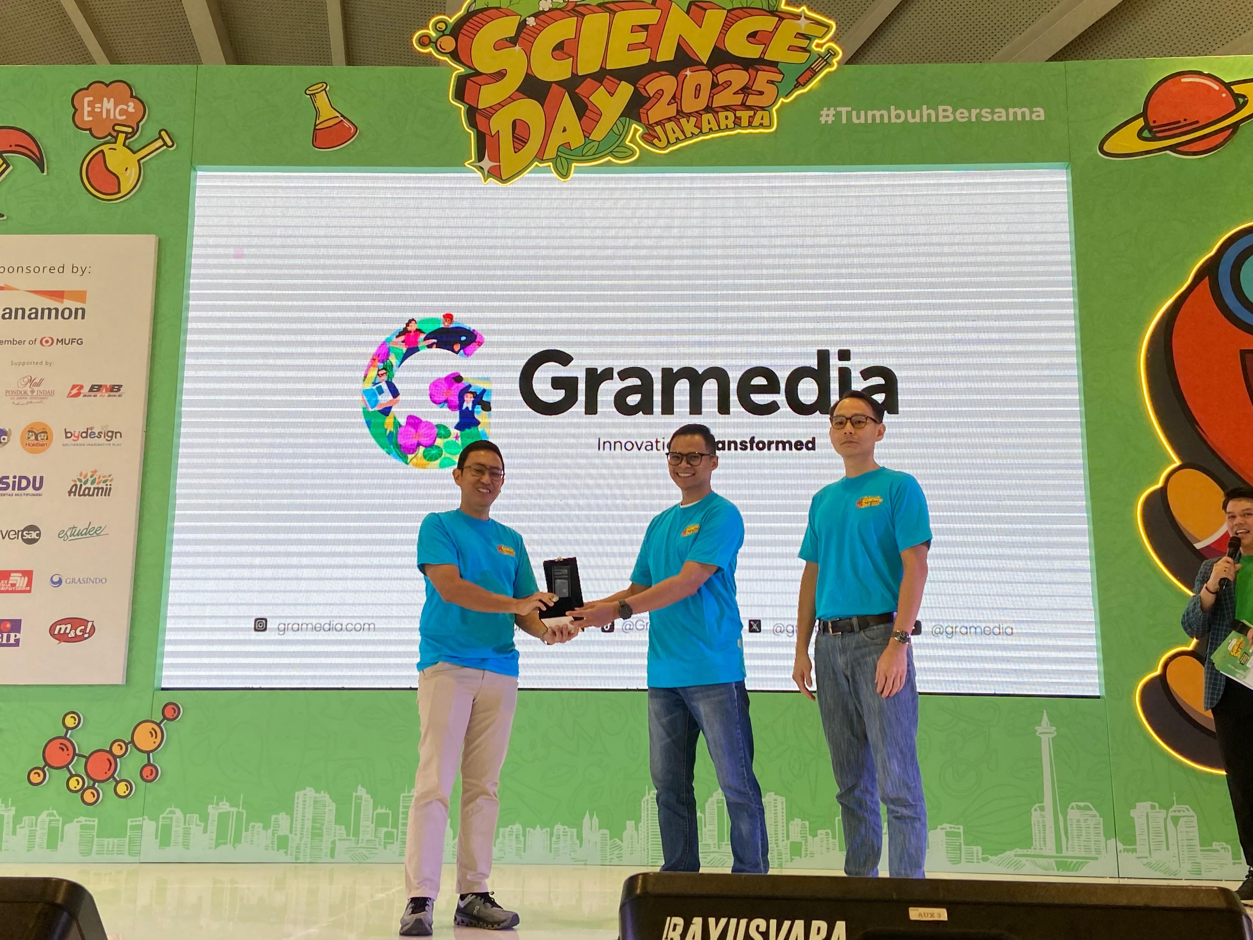 Acara pembukaan Gramedia Science Day di City Hall PIM 3, Sabtu (18/10/2025). Sumber gambar: Gramedia. Acara pembukaan Gramedia Science Day di City Hall PIM 3, Sabtu (18/10/2025). Sumber gambar: Gramedia.