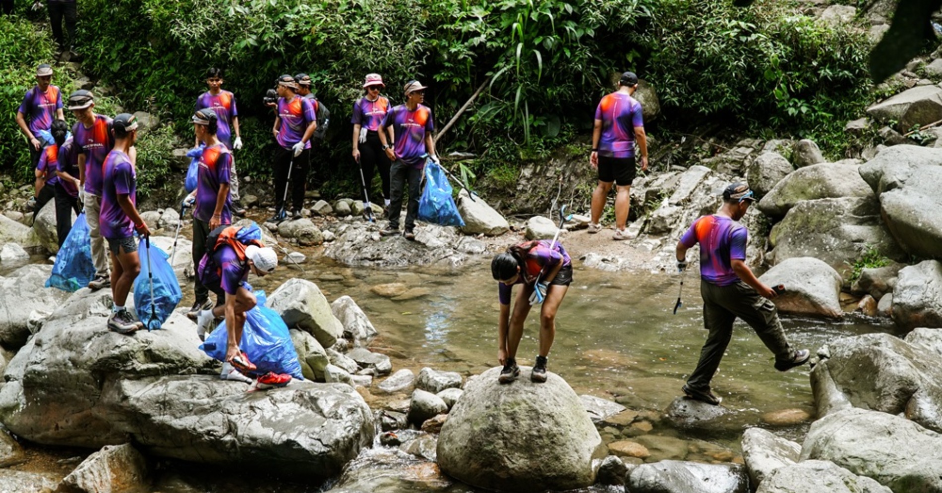Kegiatan HIKE & CLEAN dari 910Nineten (sumber : 910Nineten)