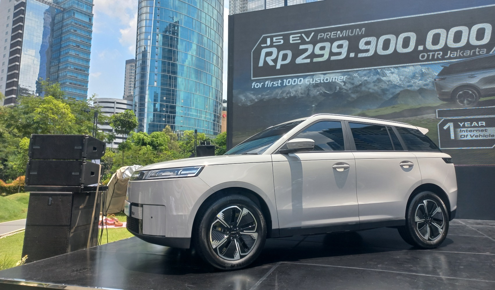 Mobil SUV Listrik Jaecoo J5 EV (Sumber gambar: Chelsea Venda/Hypeabis.id) Mobil SUV Listrik Jaecoo J5 EV (Sumber gambar: Chelsea Venda/Hypeabis.id)