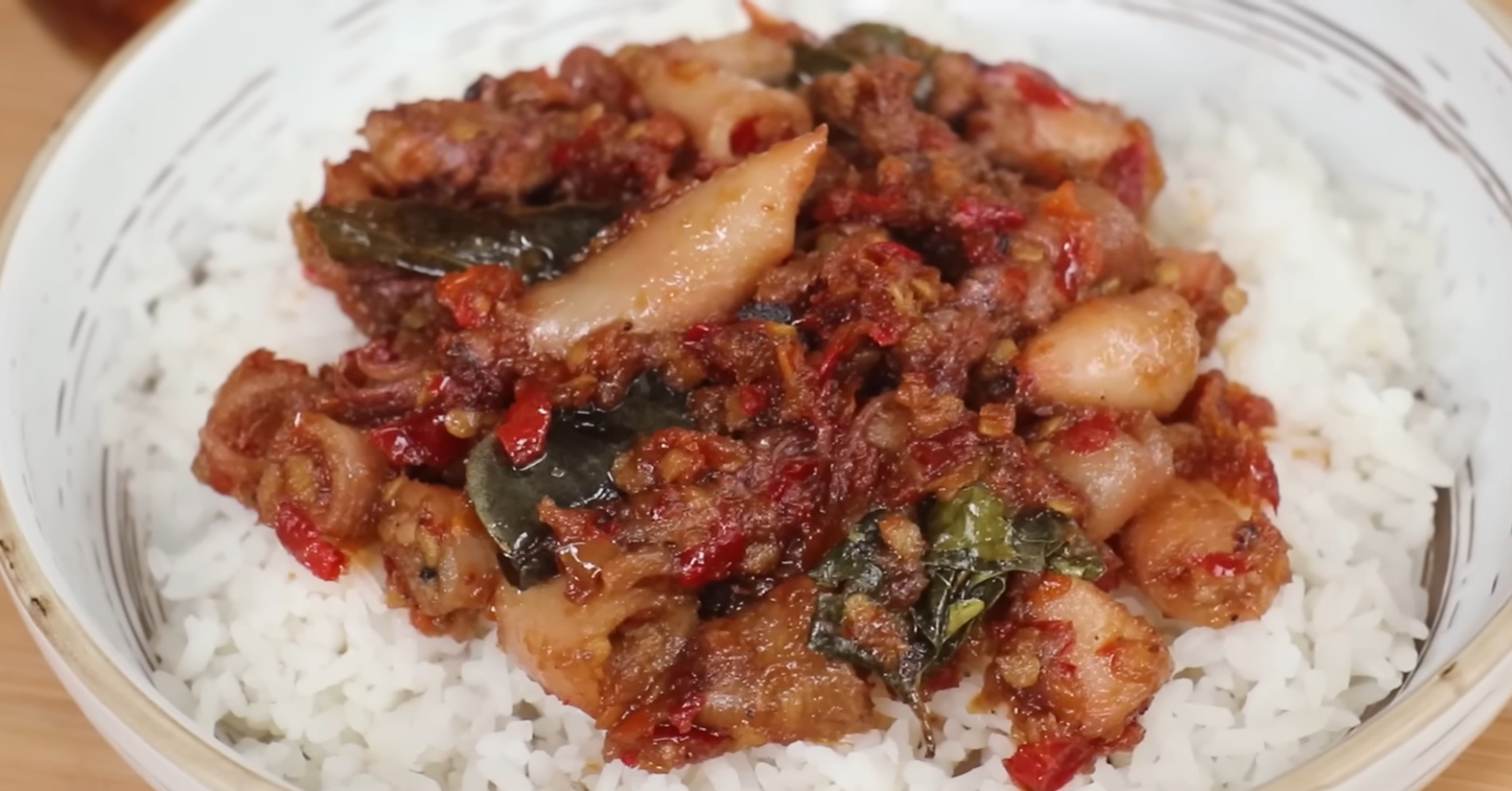 Resep Sambal Cumi Balado ala Chef Devina Hermawan