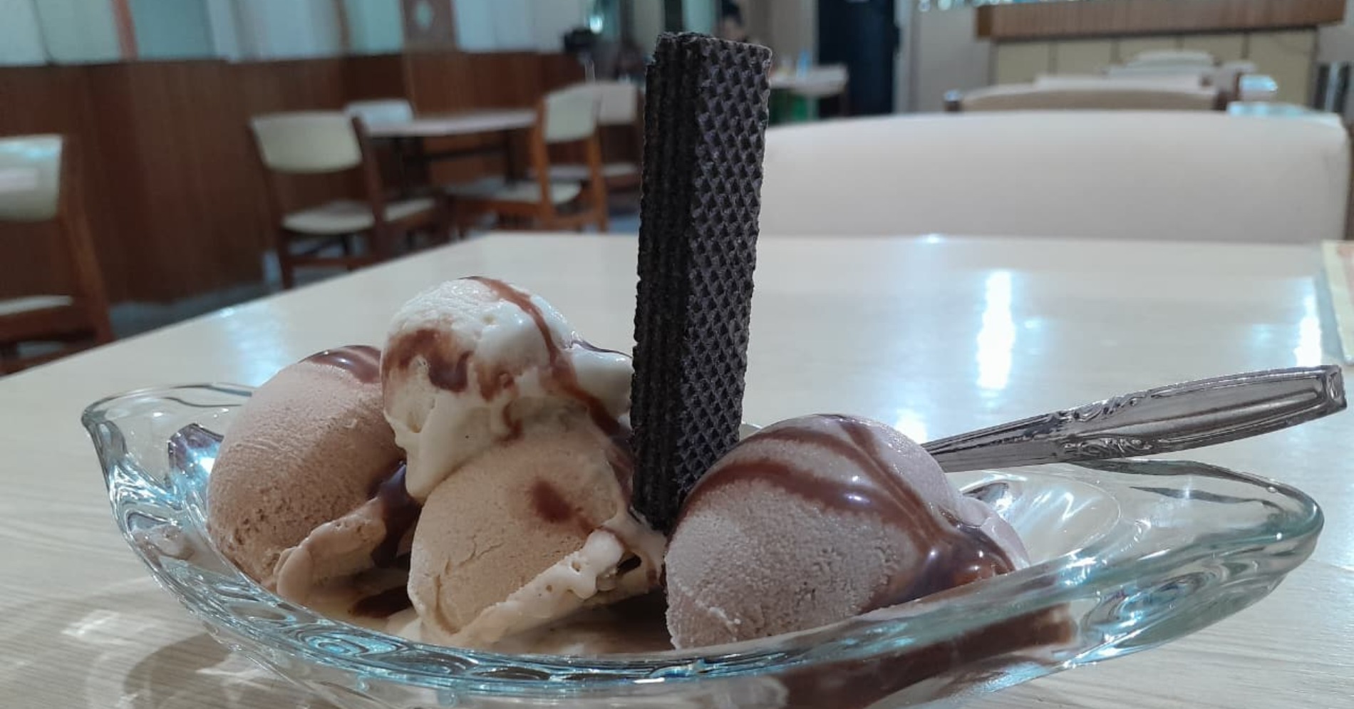 Mencicipi Es Krim Tropic, Legenda Rasa yang Bertahan di Tengah Jakarta