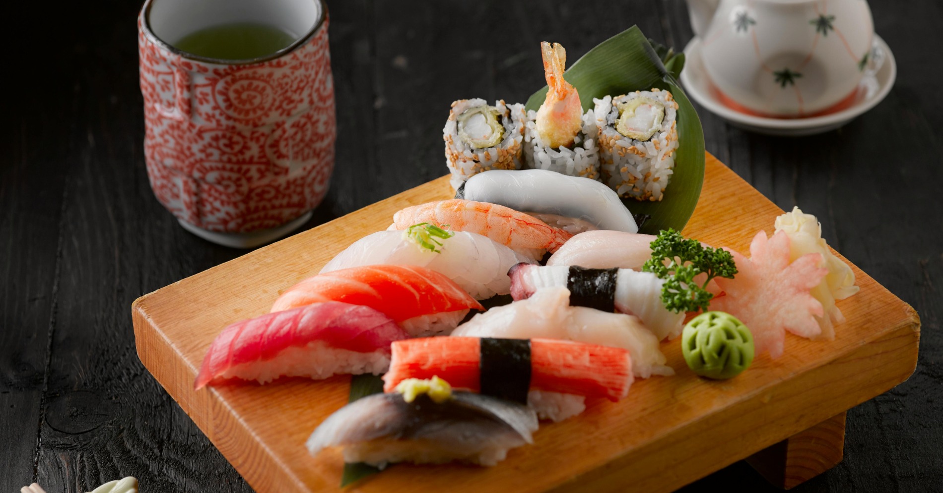7 Kiat Mengonsumsi Sushi & Sashimi yang Aman