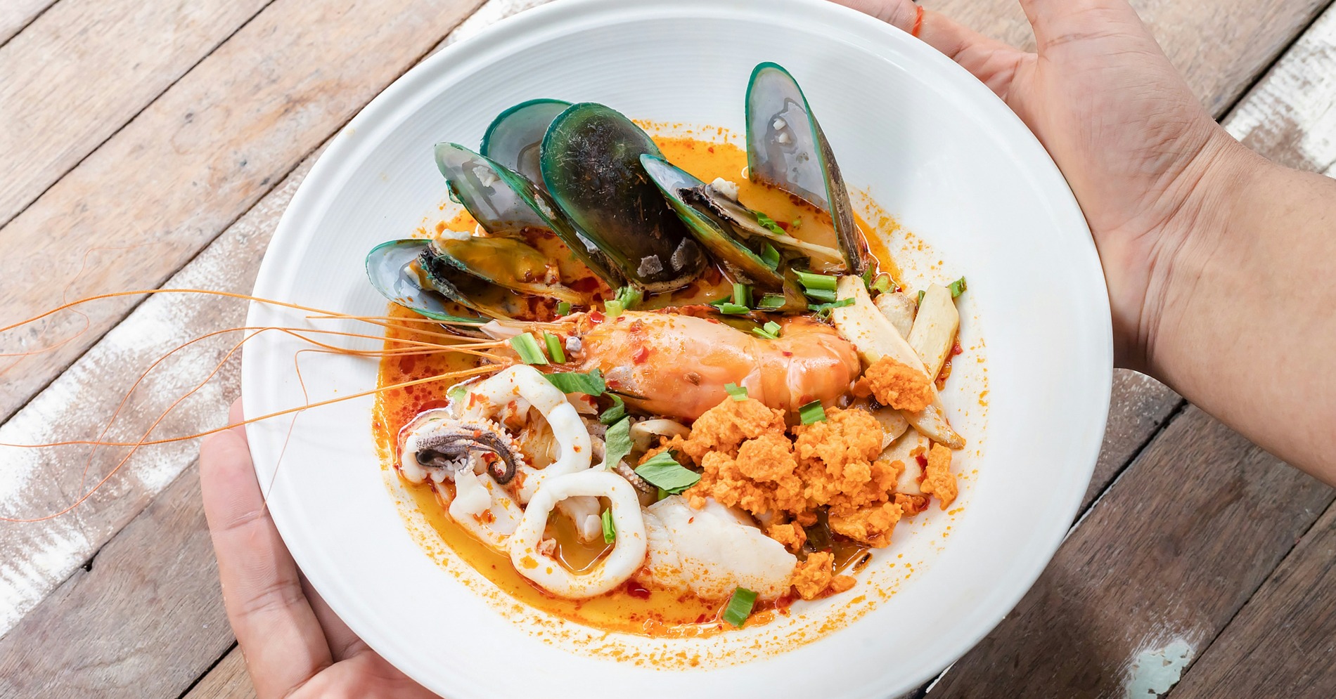 7 Kuliner Halal Khas Thailand yang Bikin Ngiler