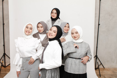Grup Vokal Putih Abu-Abu Rilis Mini Album Perdana Berjudul Tribute, Persembahan untuk Melly Goeslaw