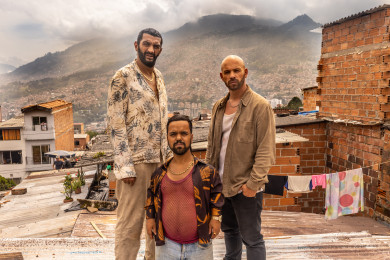 Poster Medellin Resmi Rilis, Film Komedi Penuh Aksi Laga Karya Franck Gastambide