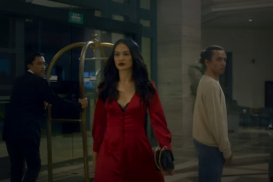 Teror Mengerikan Gara-gara Pakai Susuk dalam Film Horor Susuk Kutukan Kecantikan