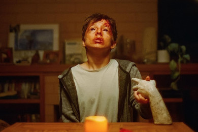 Sinopsis Film Horor Talk to Me, Teror Mengerikan karena Permainan Pemanggilan Arwah