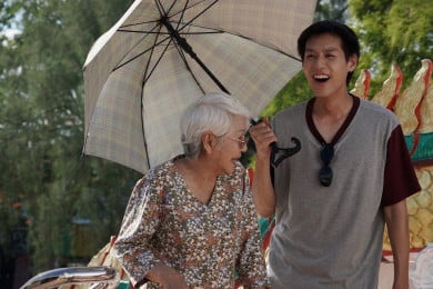 Hari ke-5 Tayang di Indonesia, How To Make Millions Before Grandma Dies Tembus 300.000 Penonton