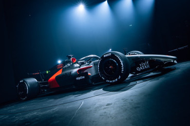 Menuju F1 2026, Audi Perkenalkan Livery R26 Bernuansa Titanium&ndash;Lava Red