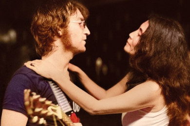 Film Konser Legendaris John Lennon dan Yoko Ono Akan Tayang Kembali di Bioskop Dunia