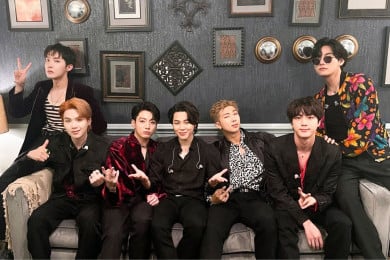 Kabar Gembira buat ARMY, V dan RM BTS Selesai Wajib Militer
