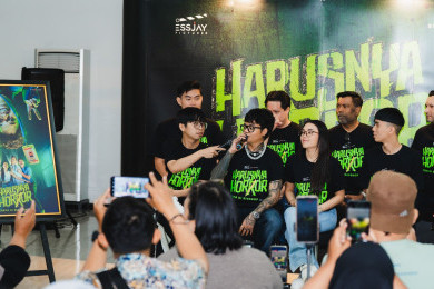 Cerita Unik di Balik Momentum Debut Sutradara Reza Arap