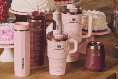 Stanley Rilis Tumbler Valentine 2026 Bertema Velvet Cake