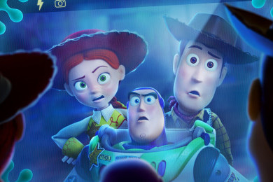 Toy Story 5 Seret Woody dan Buzz Hadapi Dunia Modern Anak-Anak Digital