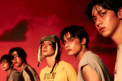 TXT Comeback, Tampilkan Instalasi Meteorit di Gangnam