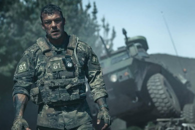 Film Terbaru Alan Ritchson, War Machine Hadirkan Ancaman Mematikan ala Predator Modern