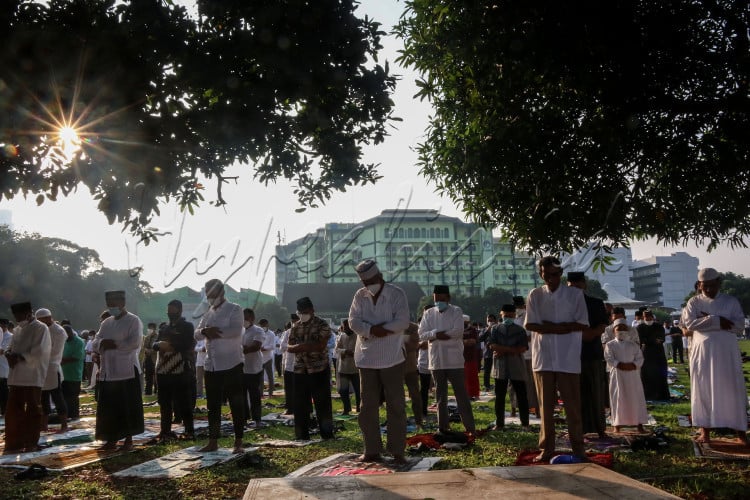 LOMBA FOTO EKSPRESI KEMERDEKAAN