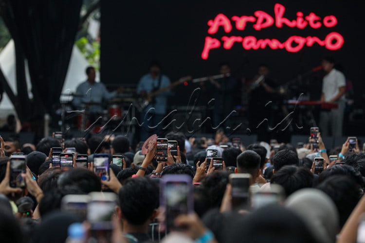 LOMBA FOTO EKSPRESI KEMERDEKAAN