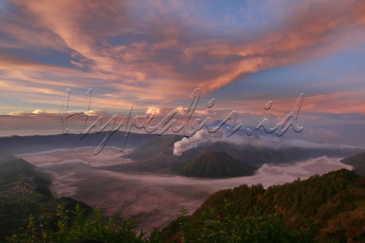 LOMBA FOTO EKSPRESI KEMERDEKAAN