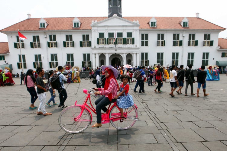 LOMBA FOTO EKSPRESI KEMERDEKAAN