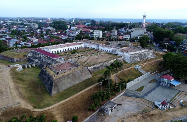 LOMBA FOTO EKSPRESI KEMERDEKAAN