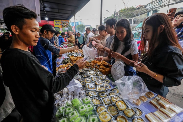 LOMBA FOTO EKSPRESI KEMERDEKAAN