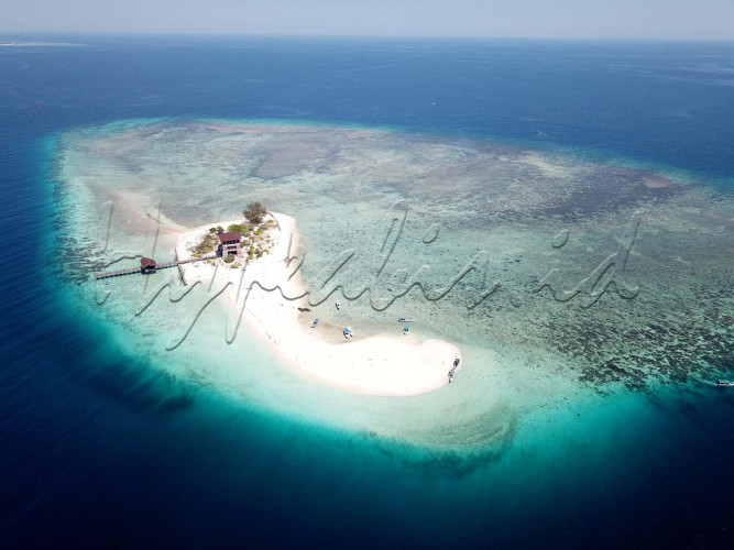 Pulau Kodingareng Keke.

