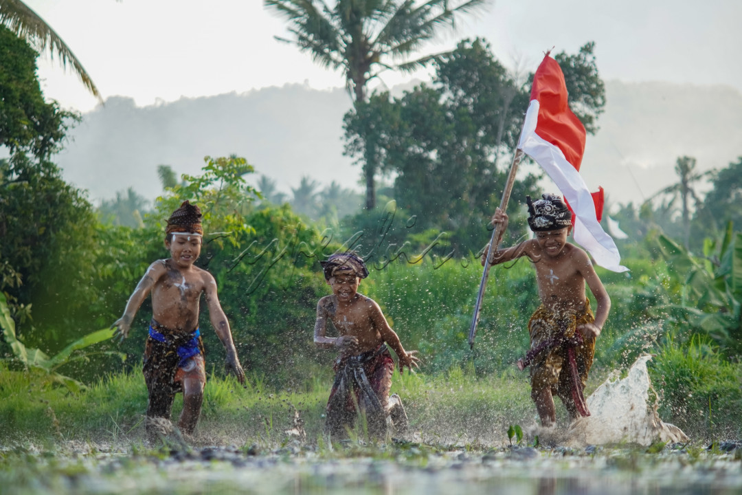 Membangun jiwa nasionalisme dan semangat juang para pahlawan memperjuangkan NKRI harus selalu kita jaga dan kita bangun sedari dini. Indonesia tangguh Indonesia tumbuh