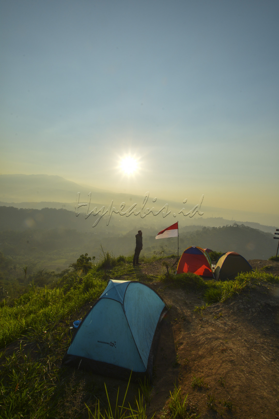 Kemerdekaan Indonesia adalah sebuah anugerah terbesar dari Yang Maha Esa yang patut kita syukuri, kemerdekaan atas tanah dan alam nan Indah dan kaya akan sumber daya alam nya.<br />
Mensyukuri kemerdekaan ini dengan turut menjaga&nbsp;&nbsp;keindahan alam ini untuk tetap lestari<br />
&nbsp;