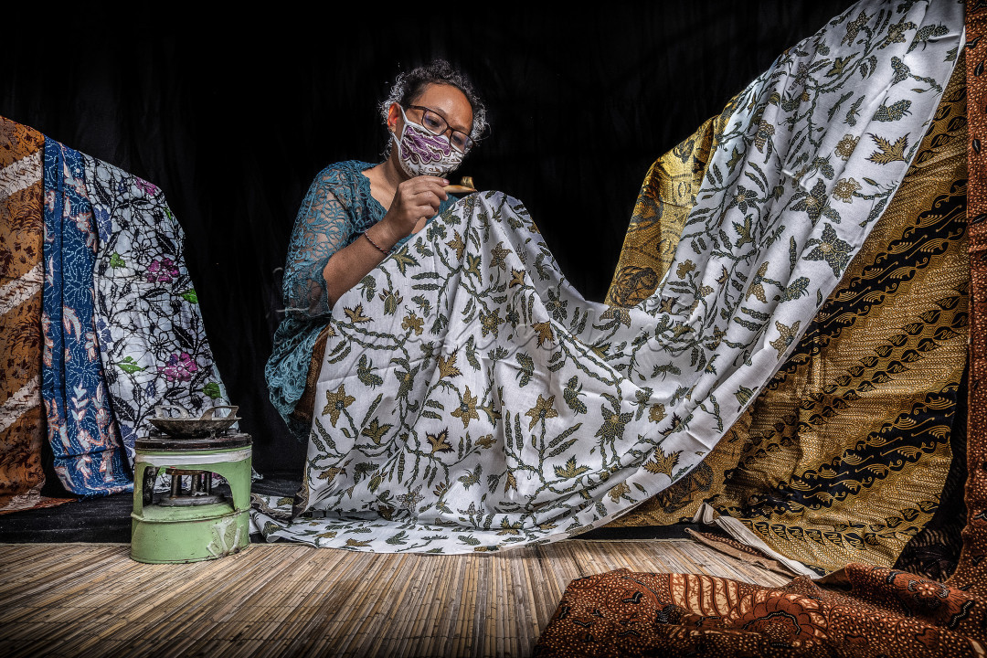 Di Pandemi ini banyak sektor pekerjaan yang terkena dampak Pandemi...Termasuk Pelaku kerajinan Tradisional seperti Batik..Kita sebagai pelaku kerajinan Tradisional harus bisa Merdeka dan Bangkit dari tekanan ekonomi ini kita harus bisa Maju agar Indonesia lekas pulih dan kembali..Indonesia Tangguh,Indonesia Tumbuh.<br />
&nbsp;