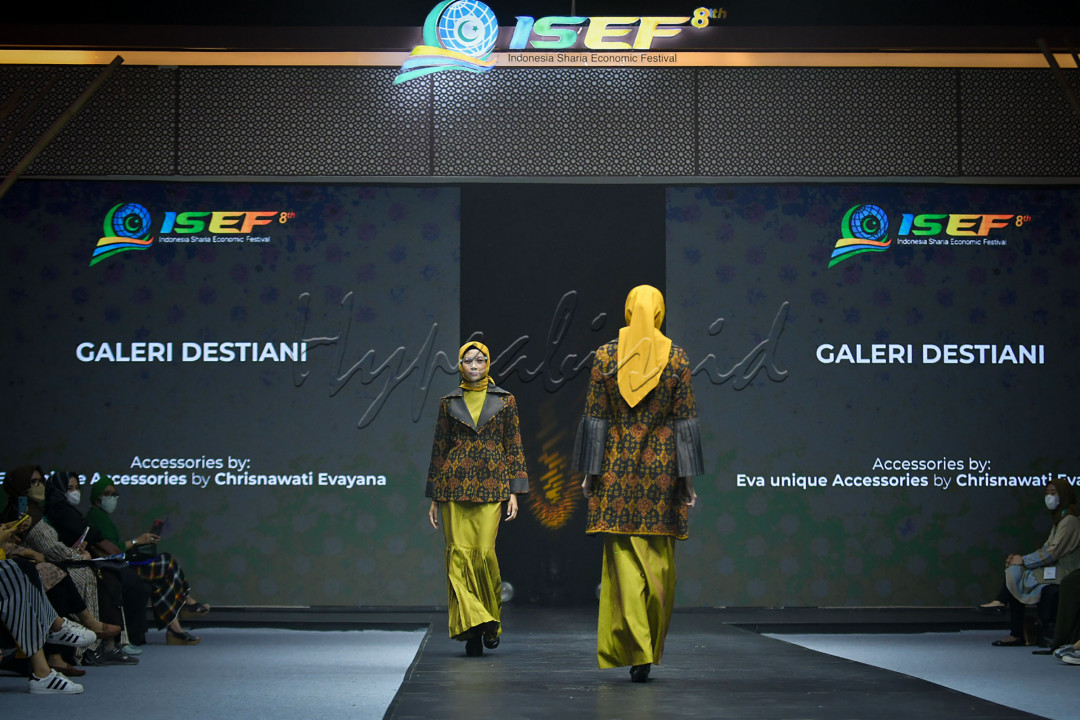 Product Fashion - Indonesia Sharia Economic Festival