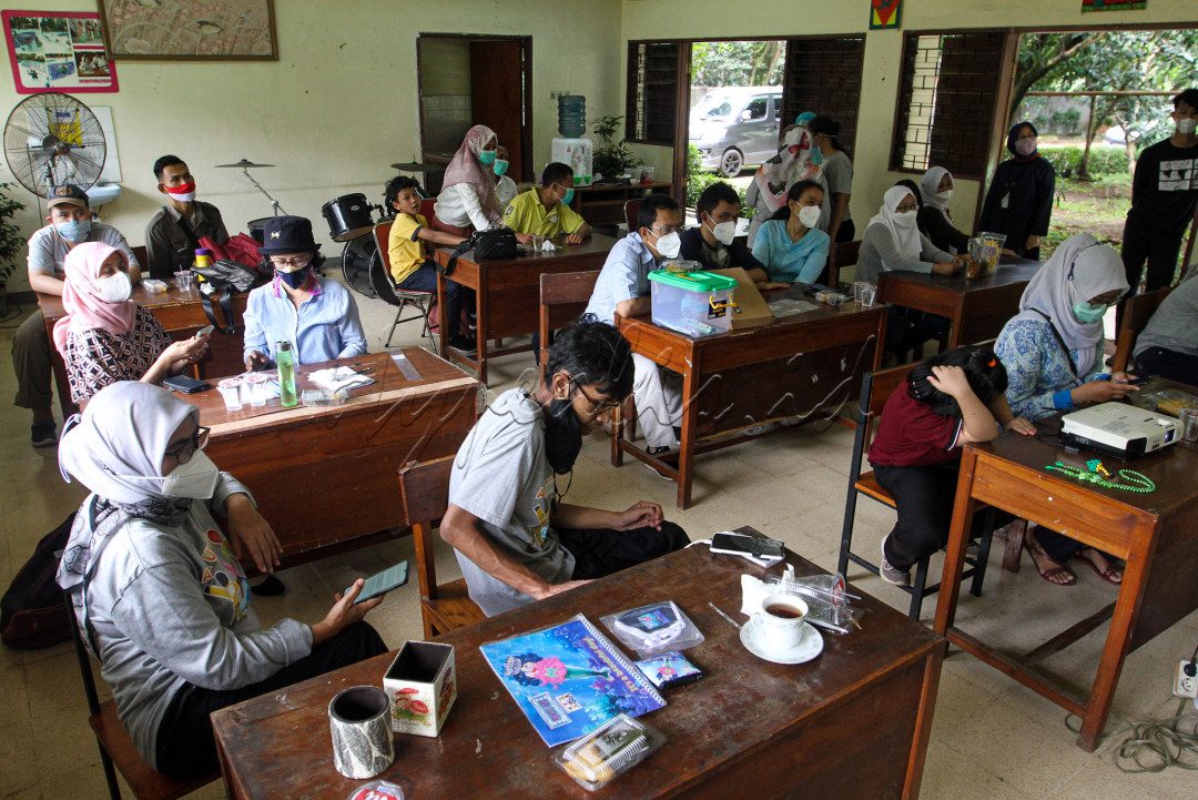 Pelatihan ini diinisiasi oleh ABK UMKM yang berada di bawah naungan Yayasan Griya Bina Karya ABK, dan diharapkan dapat menjadi bekal bagi para ABK untuk menjalankan UMKM setelah lulus dari SLB.