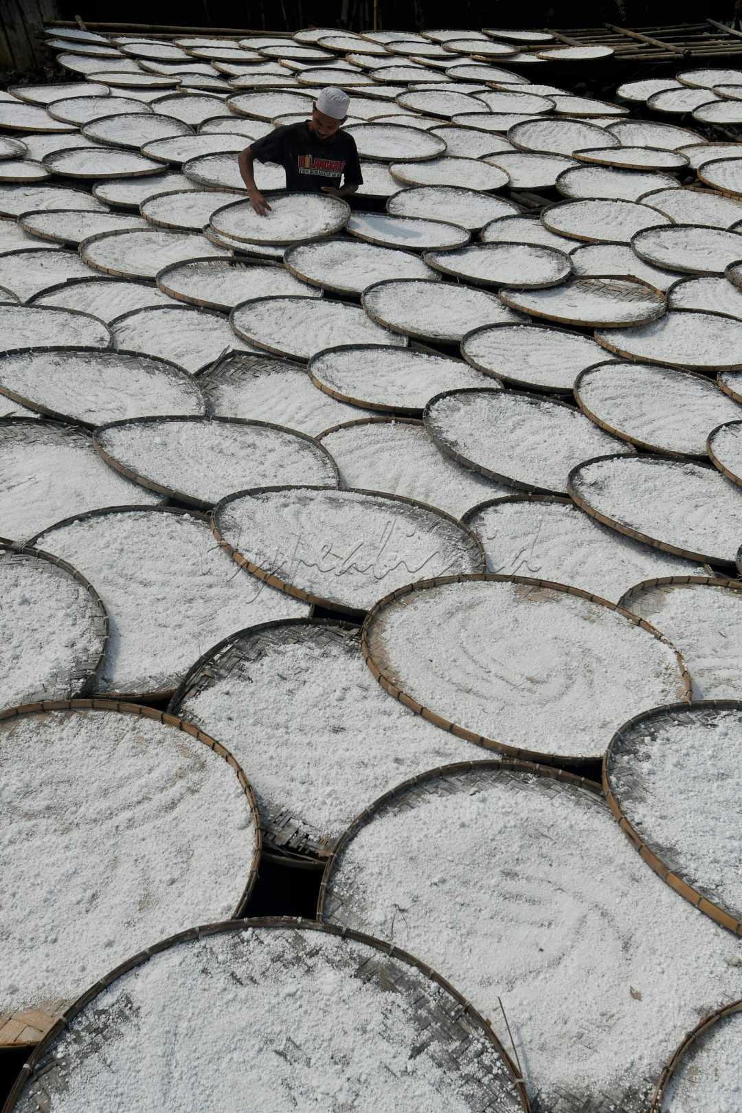 Tapioka atau yang terkadang disebut dengan nama kanji adalah tepung pati yang diekstrak dari umbi singkong. Tepung tapioka juga mempunyai beberapa sebutan lain, seperti tepung aci atau tepung kanji