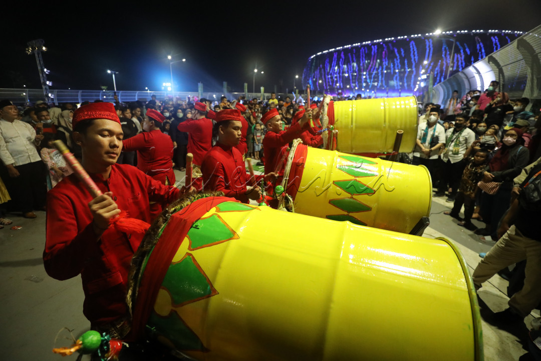 Malam takbiran tahun ini diwarnai perhelatan Festival bedug, setelah 2 tahun tanpa perayaan akibat pandemi.