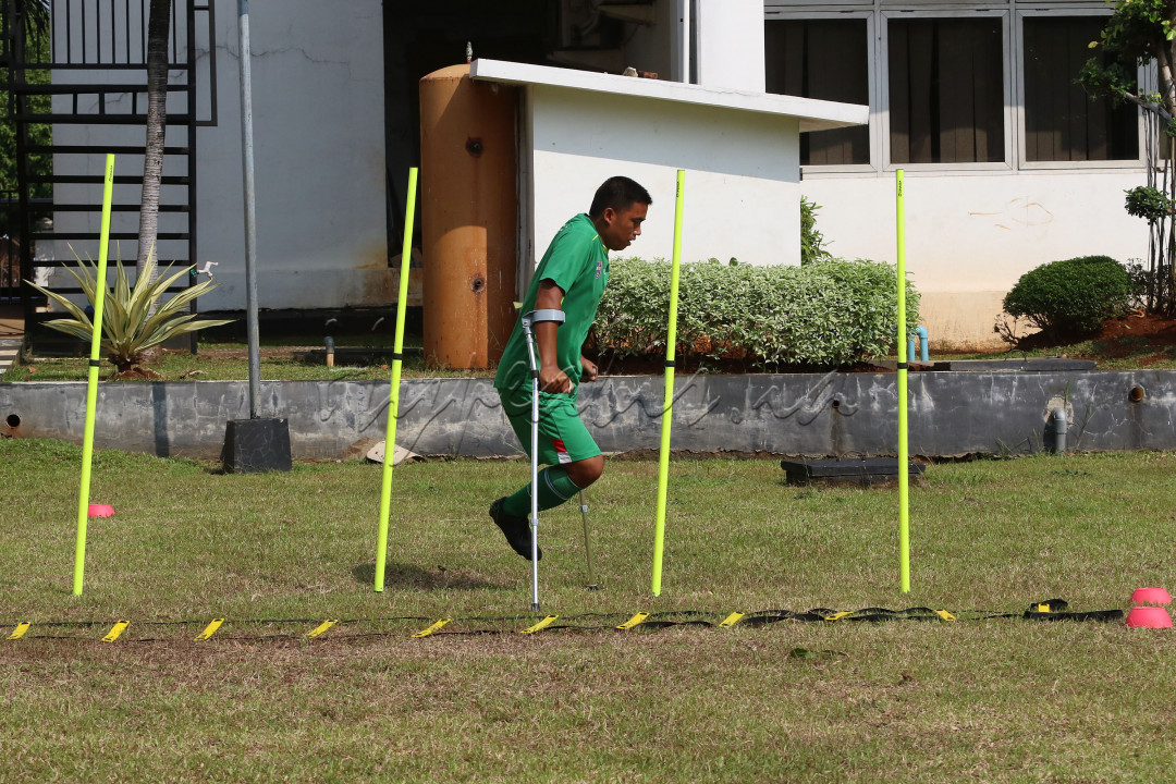 Indonesia Amputte Football (INAF) atau yang lebih dikenal dengan perkumpulan sepak bola amputasi Indonesia resmi berdiri pada 3 Maret 2018 yang dibentuk oleh para penyandang disabilitas yang ingin memiliki ruang khusus bagi mereka untuk mengembangkan minat dan bakatnya bermain sepakbola "Awalnya anggota tim yang ada saat dibentuk hanya 12 orang, tapi saat ini sudah 23 orang yang tergabung dalam tim Garuda Inaf ini" Ujar Ketua Umum INAF Yudi Yahya.<br />
&nbsp;