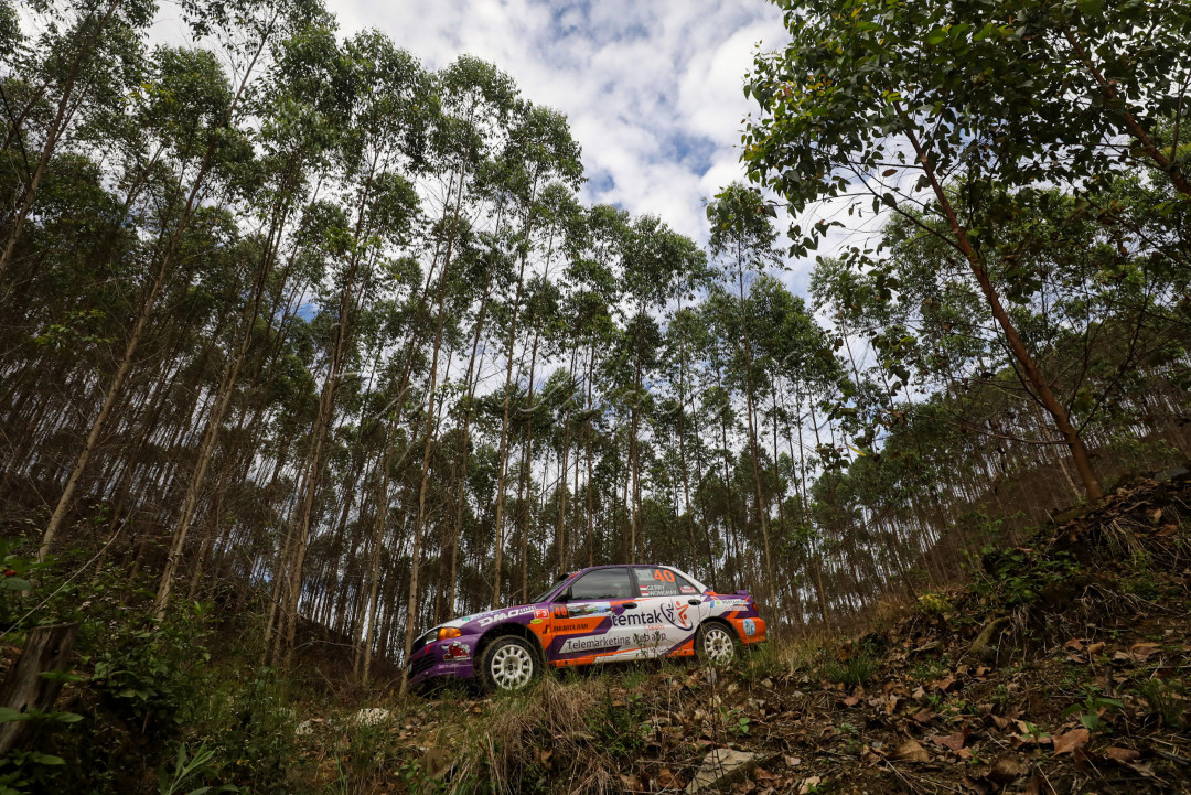 Kendaraan-kendaraan ini telah mengalami modifikasi sedemikian rupa, sebelum dipacu dalam Kejuaraan Nasional Toba Rally 2022 yang berlangsung di Simalungun, Sumatra Utara.
