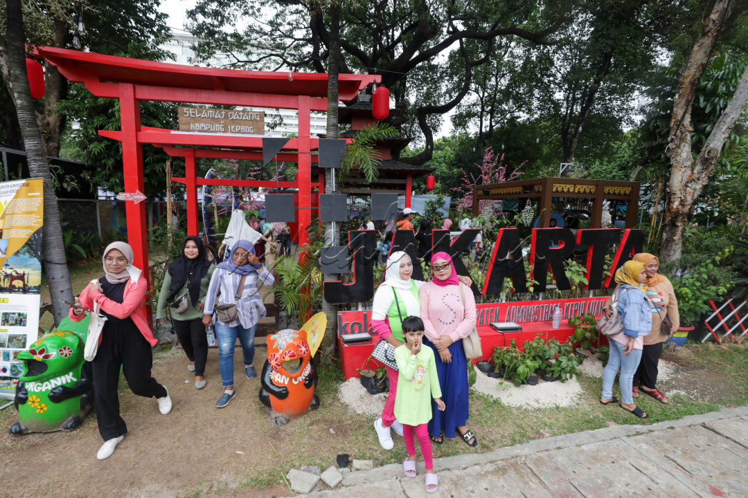 Kolaborasi Ruang Ketiga merupakan tema yang dipilih pada pameran kali ini untuk memenuhi kebutuhan masyarakat akan ruang publik yang nyaman dan terjangkau.