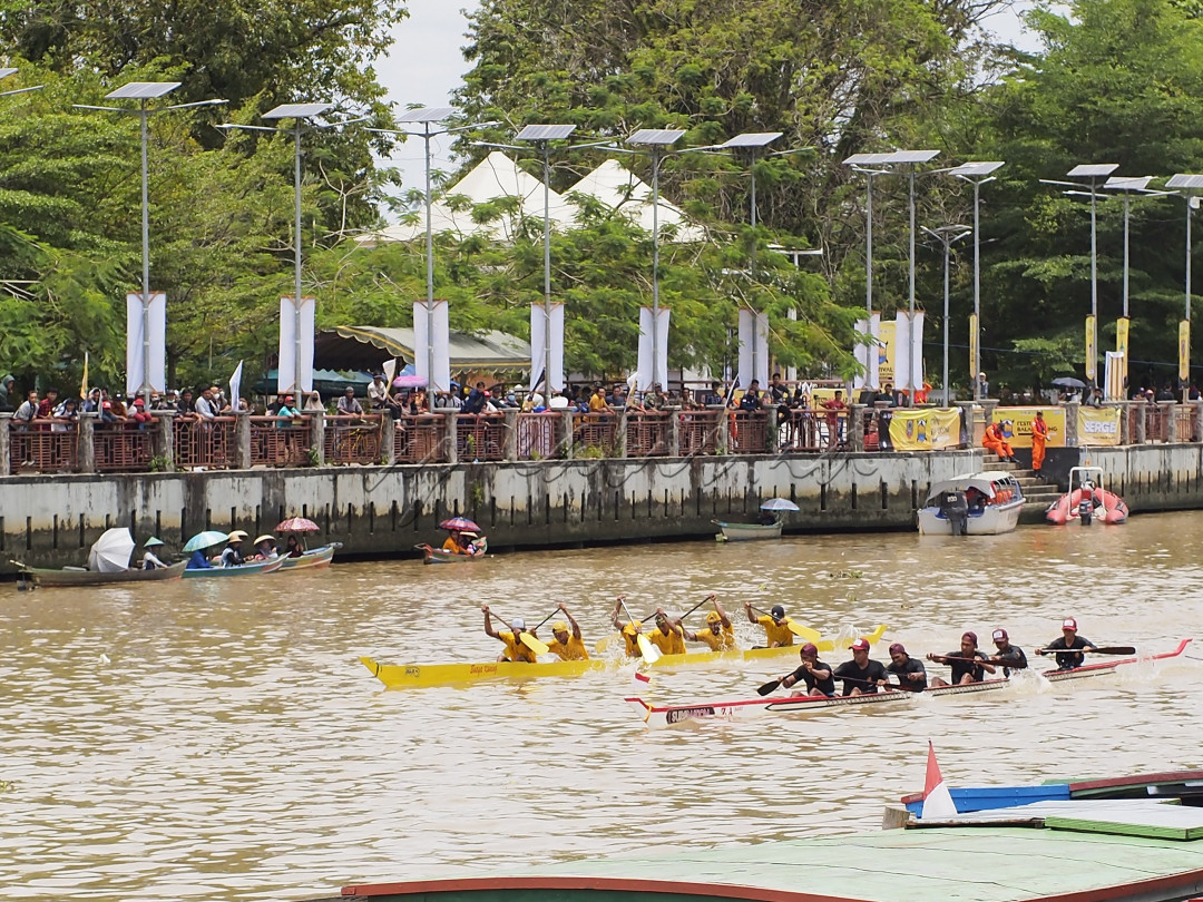 Bukan hanya olahraga dan hiburan yang kita lihat, tetapi ada nilai-nilai kearifan lokal, dan meningkatkan kepedulian terhadap kelestarian sungai