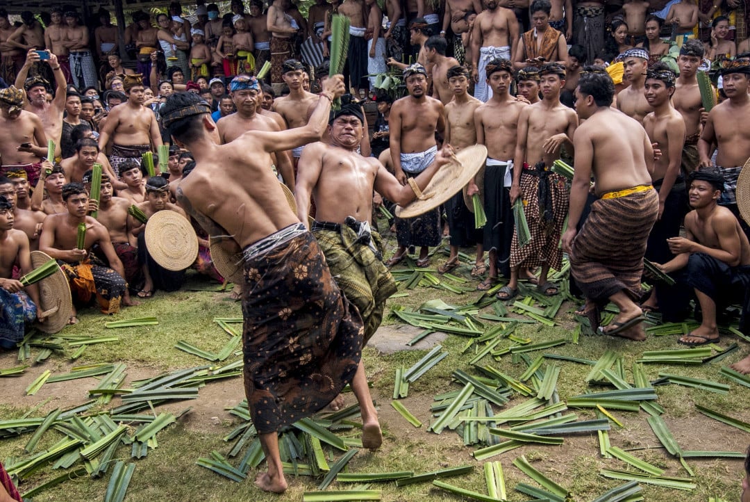 Perang pandan adalah salah satu tradisi yang ada di Desa Tenganan, Kecamatan Karangasem, Bali. Perang pandan juga disebut dengan istilah makere-kere. Upacara perang pandan menjadi daya tarik bagi wisatawan, baik wisatawan dalam negeri maupun wisatawan asing.
