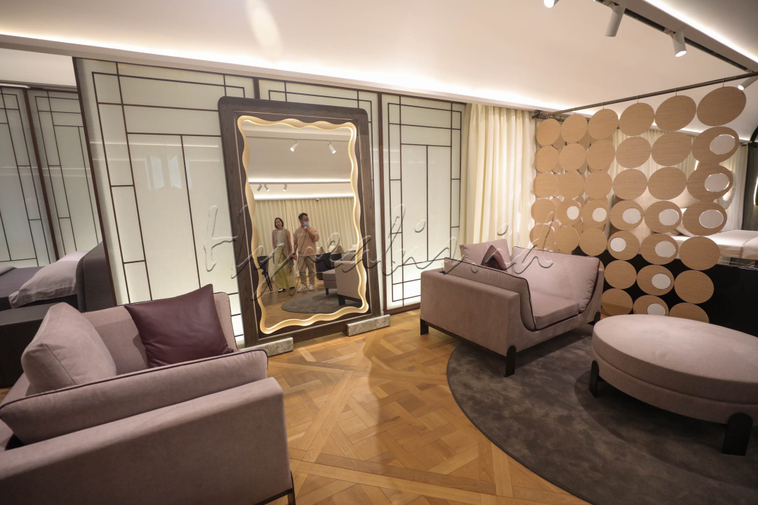 Blackwood, produsen furnitur premium meluncurkan 20 jenis koleksi furnitur terbaru bernama Aura Collection.&nbsp;