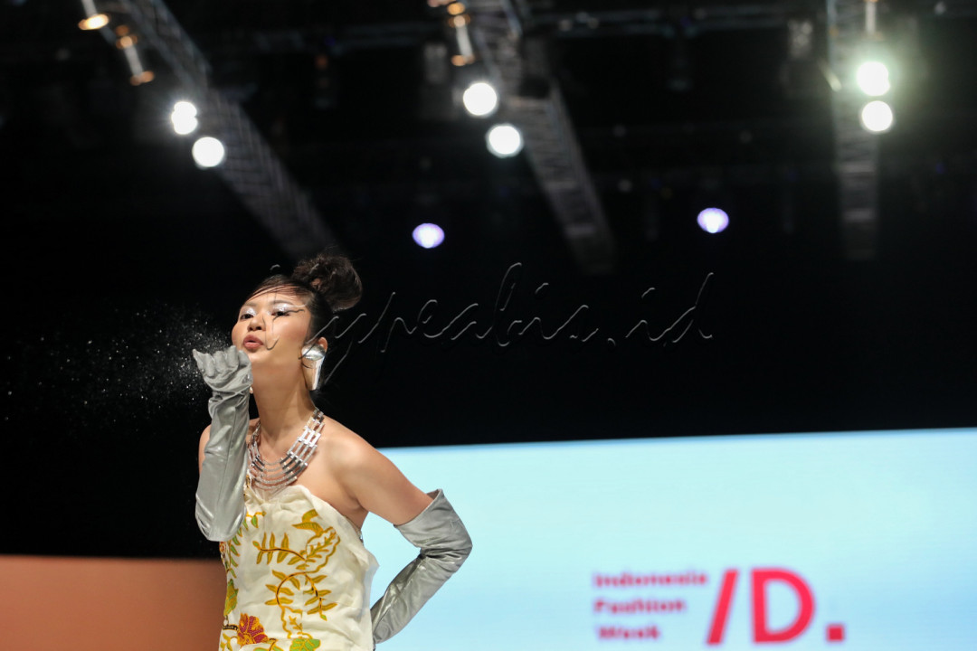 Indonesia Fashion Week 2023 kali ini mengusung tema&nbsp;Sagara Dari Timur dan akan berlangsung hingga 26 Februari 2023. <!--/data/user/0/com.samsung.android.app.notes/files/clipdata/clipdata_bodytext_230222_194046_223.sdocx-->