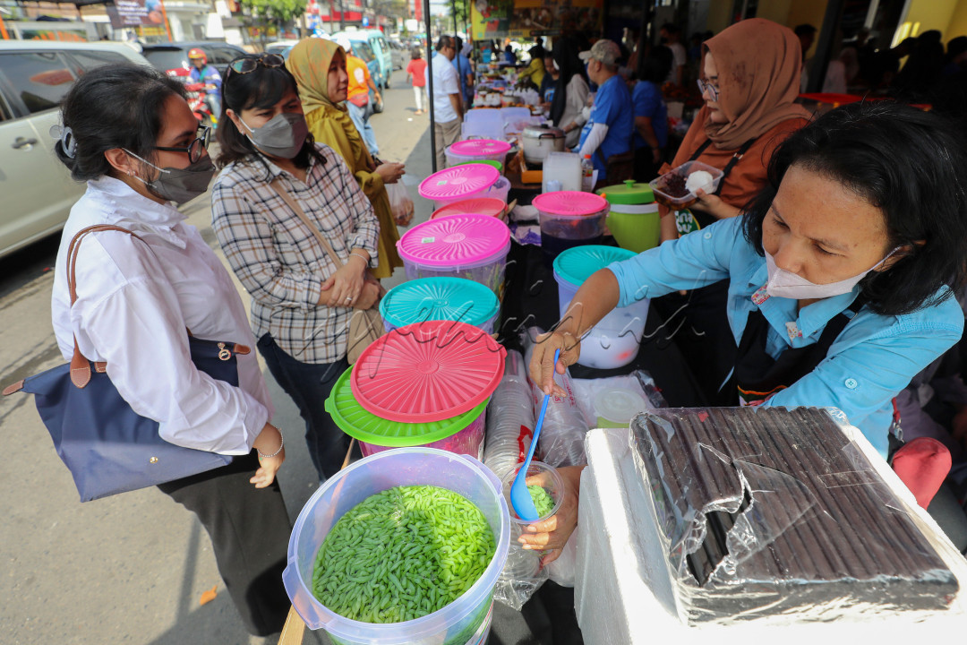 Namun sekarang menu yang tersaji di lokasi tersebut beragam.&nbsp;